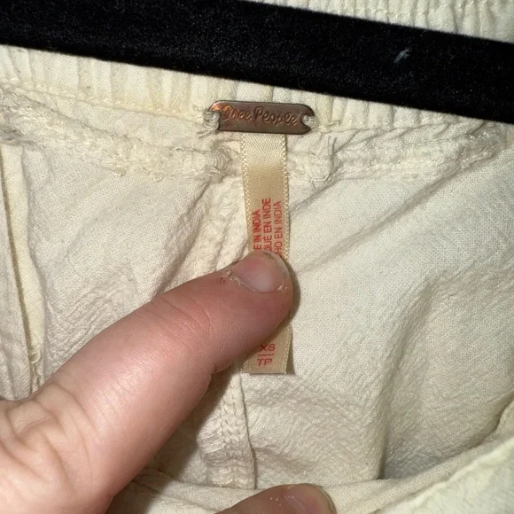 Free People Margate Pleated Trousers in white - Picture 3 of 5